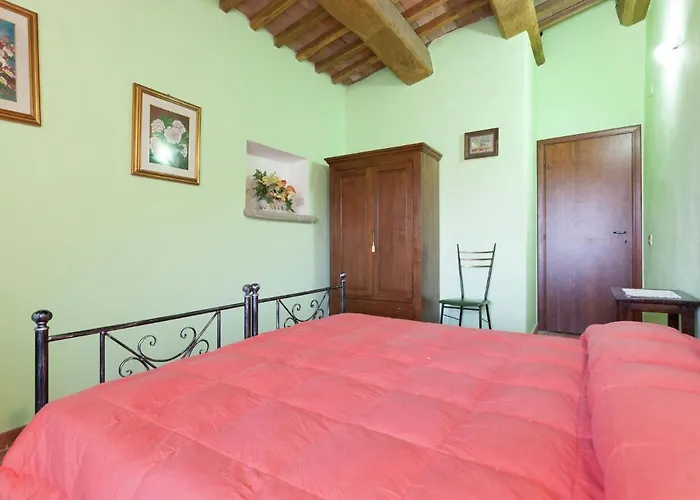 In With Pool & * Apecchio