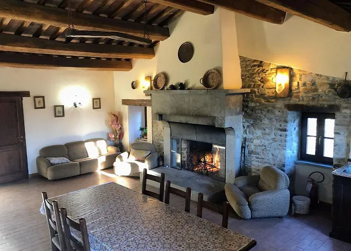 In With Pool & * Apecchio